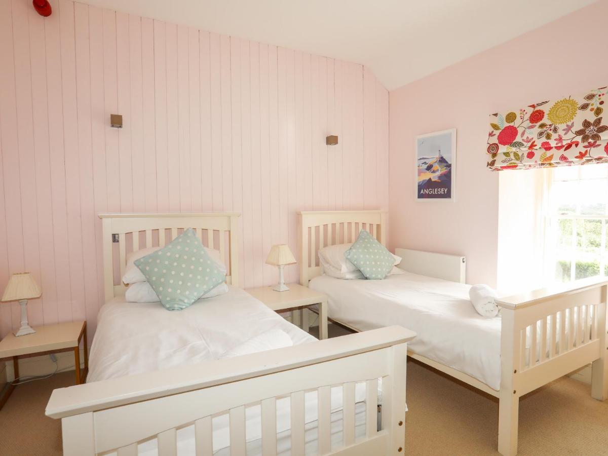 Clynnog House Villa Dwyran Dış mekan fotoğraf